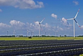 Năng lượng tái tạo phát triển “ồ ạt”, Bộ Công Thương yêu cầu rà soát