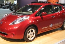 Nissan Leaf: Một chiếc xe chạy bằng năng lượng mặt trời